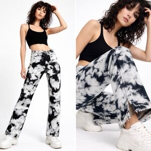 NWT REVICE Uptown Twister High Waist Tie Dye Straight Snipped Hem Jeans Sz 24💛